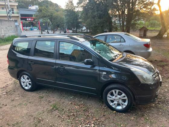 NISSAN GRAND LIVINA 1.8 S 16V FLEX 4P MANUAL NISSAN GRAND LIVINA 1.8 S 16V FLEX 4P MANUAL